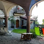 Διαμέρισμα Open Space Penthouse Im Schloss Mit Seeblick By Interhome