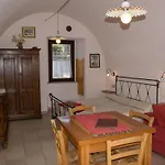 Διαμέρισμα Open Space Penthouse Im Schloss Mit Seeblick By Interhome