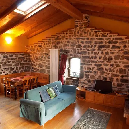 Open Space Penthouse Im Schloss Mit Seeblick By Interhome * Рива-ди-Сольто